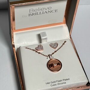 Rose 14kt Gold flash plated “Mom” Heart Necklace and Earring Set